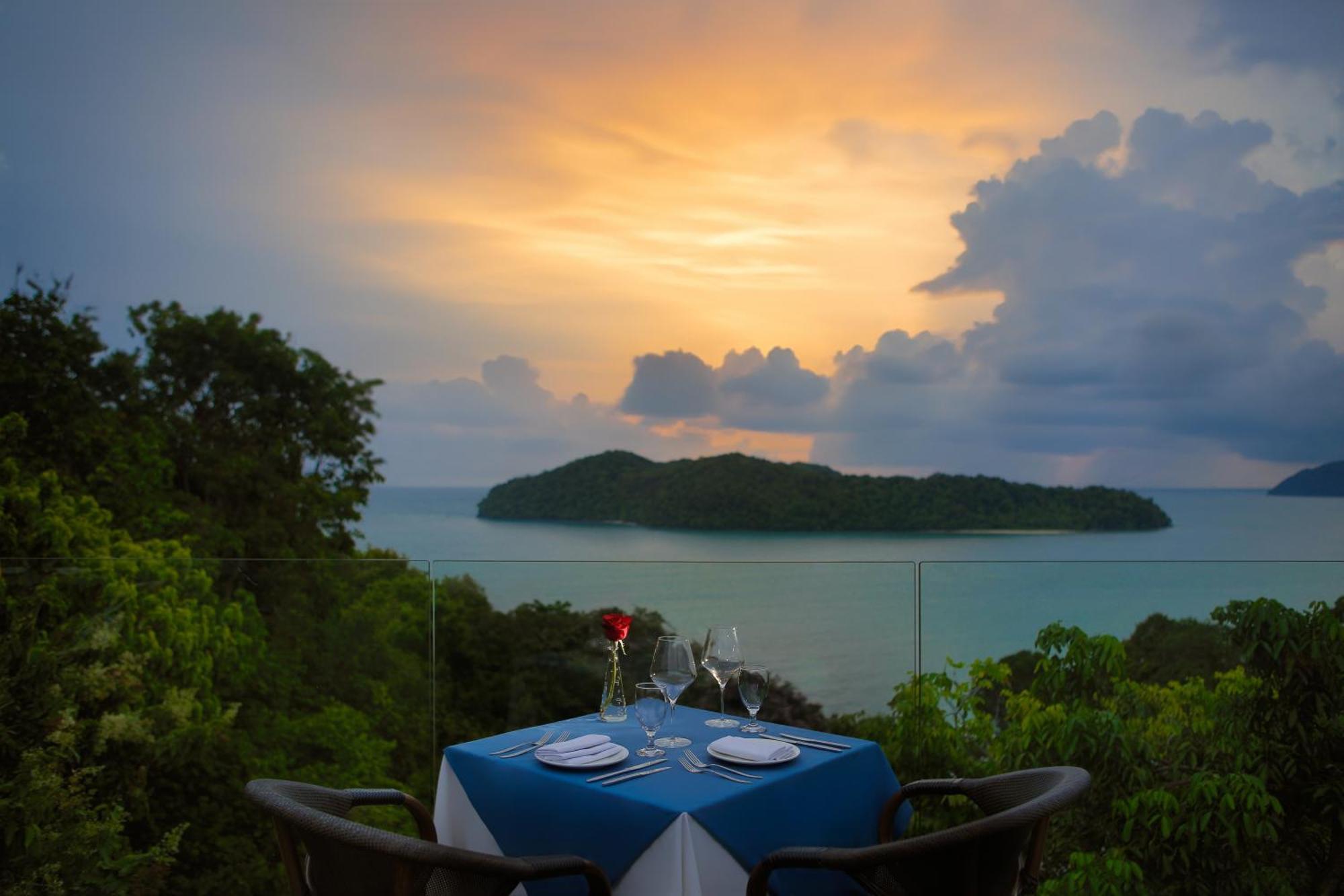 Ambong Pool Villas - Private Pool Pantai Cenang  Exterior foto